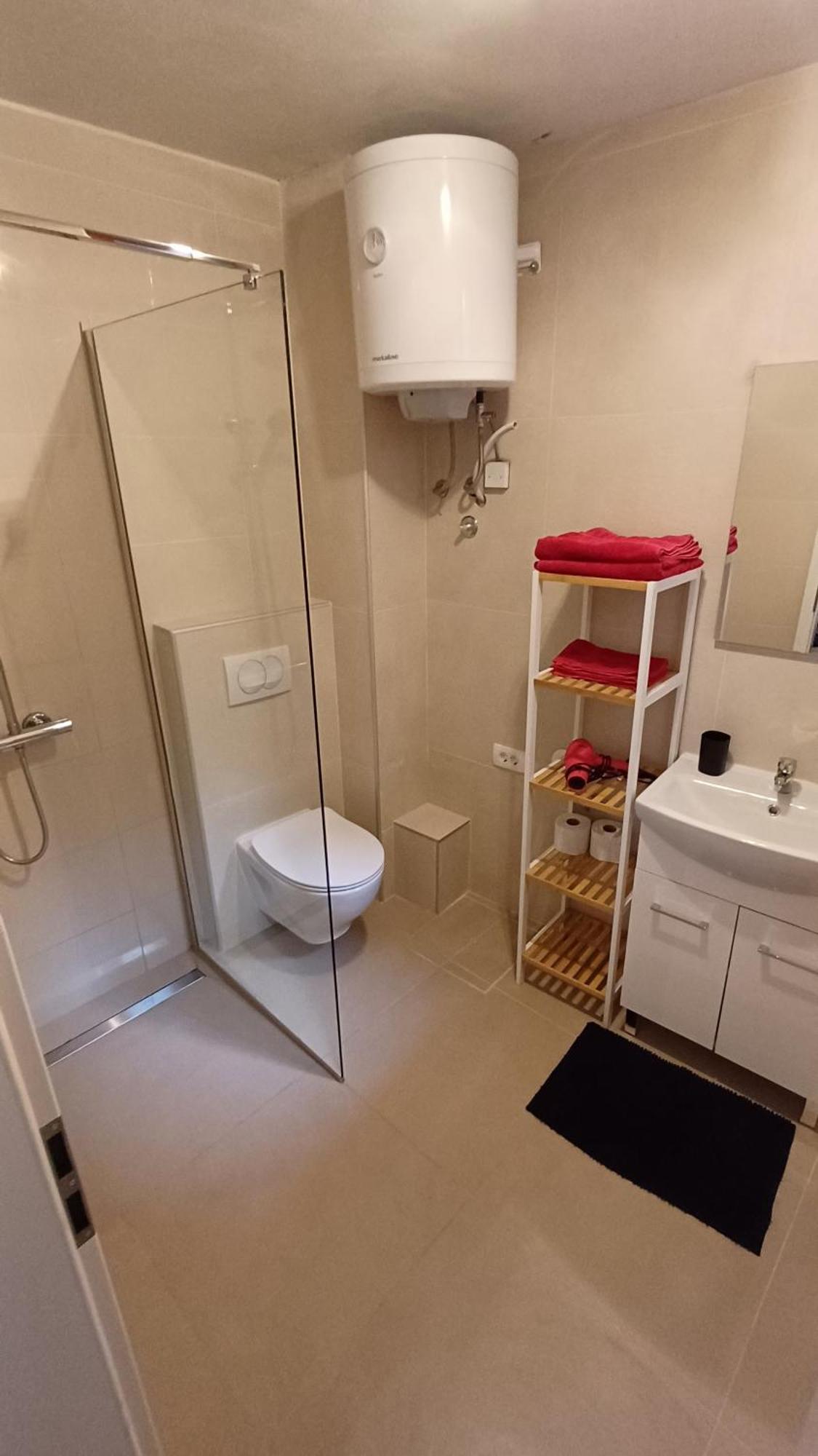 Tre Sorelle Apartma *